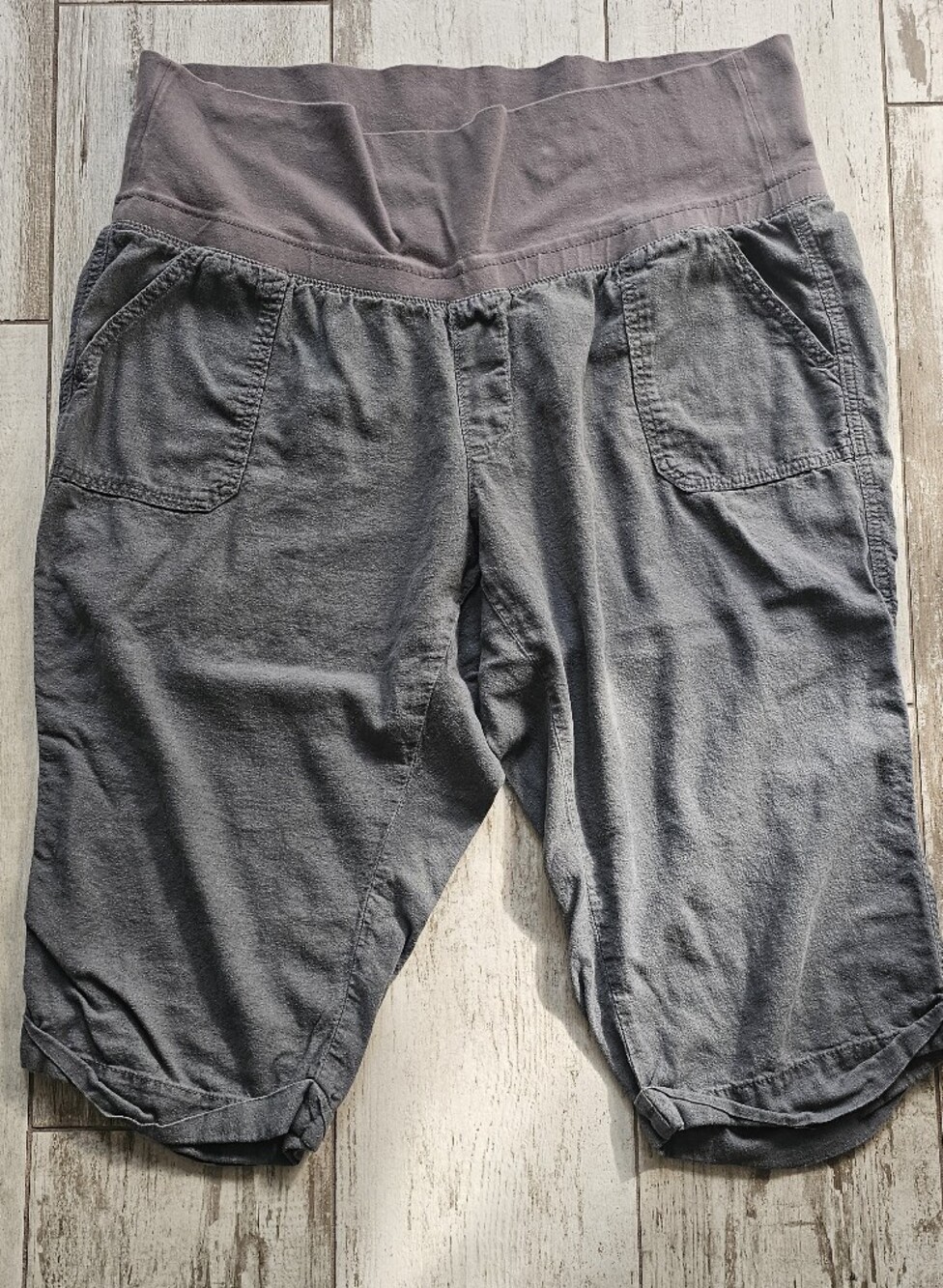 Old Navy Gray Comfort Waistband Shorts 22W